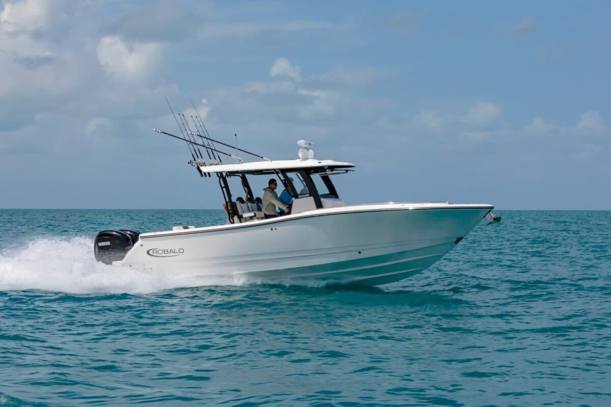 Model Spotlight: Robalo R300