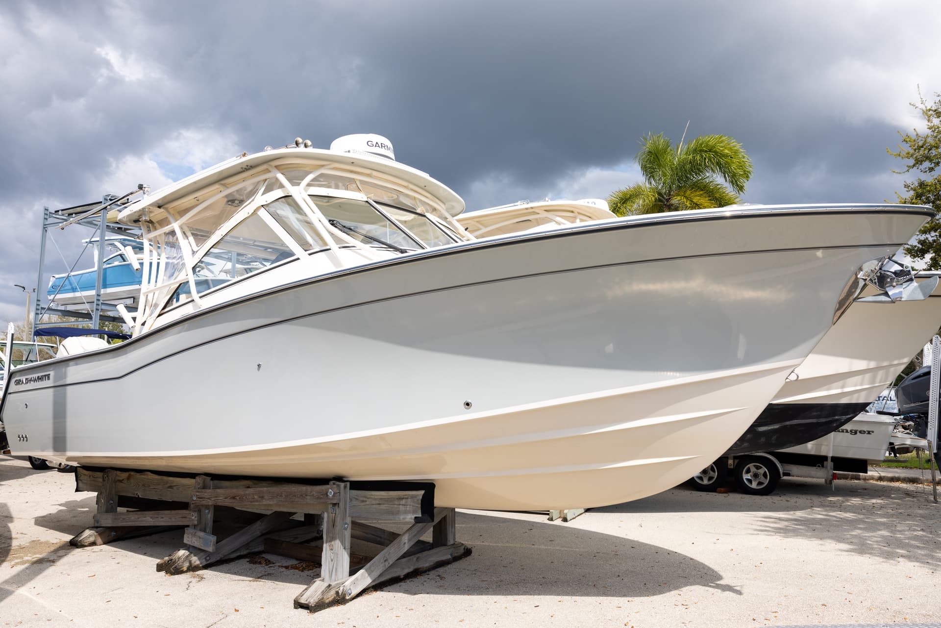 Center Console vs. Dual Console Boats: Which One Is Right for You?