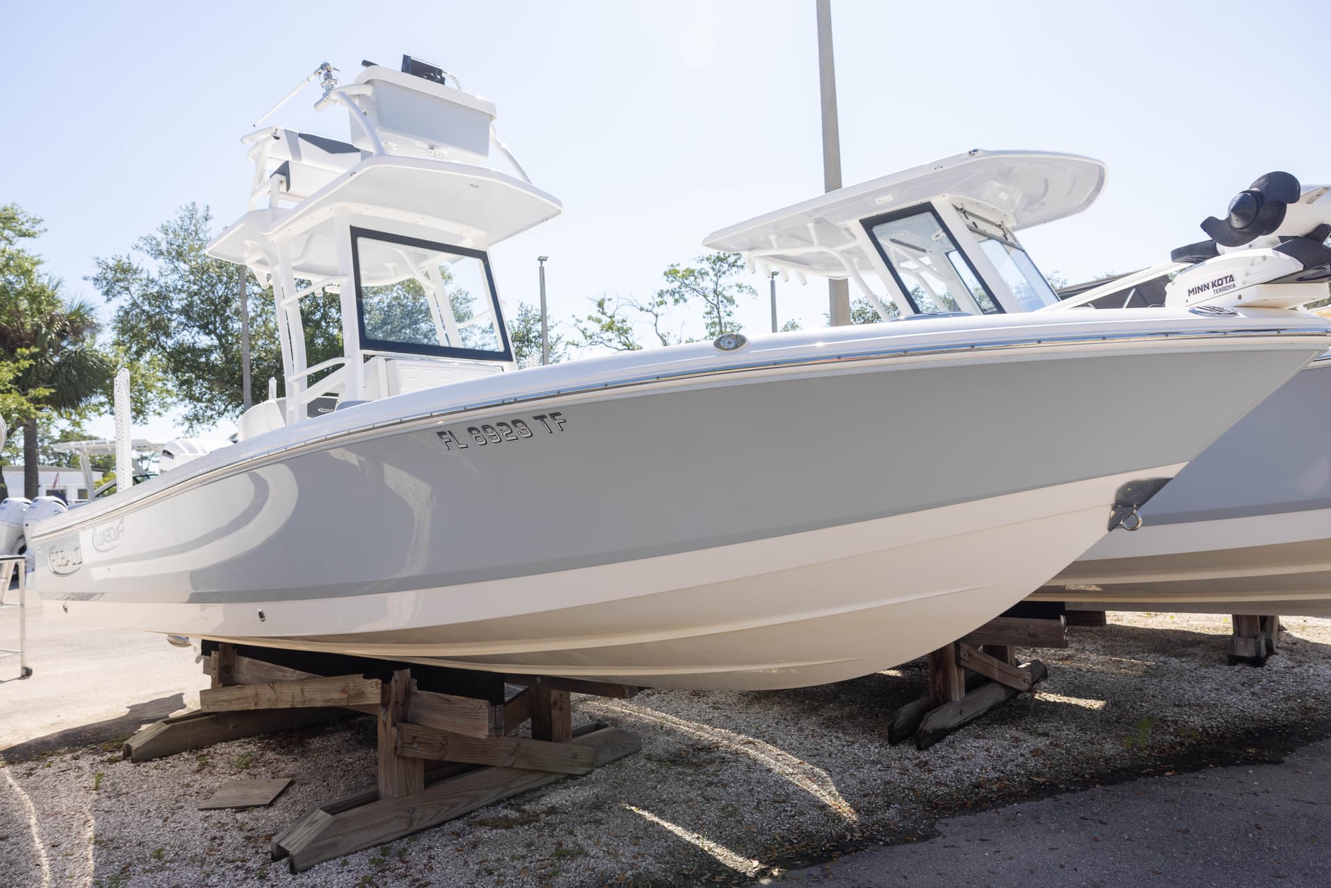 2022 Robalo 246 Cayman SD