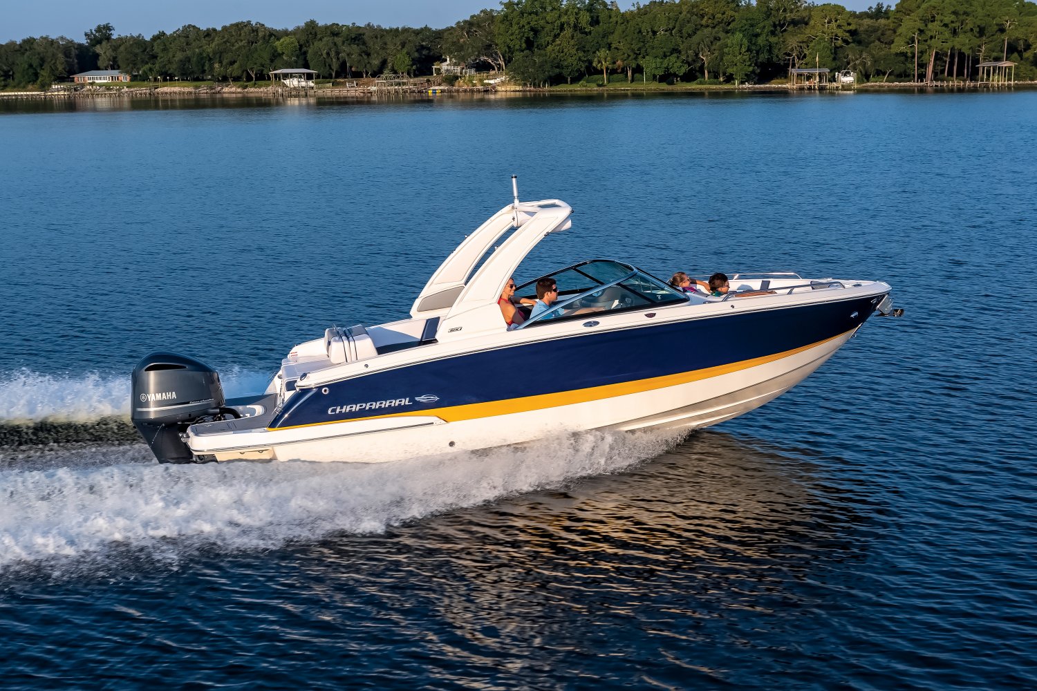 Image Chaparral vs. Sea Ray: Which is a Better Boat? Chaparral 276 SSX OB on Water